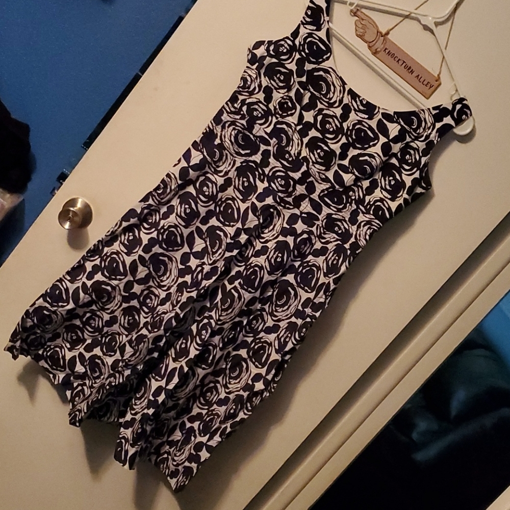 Karin stevens black rose dress
